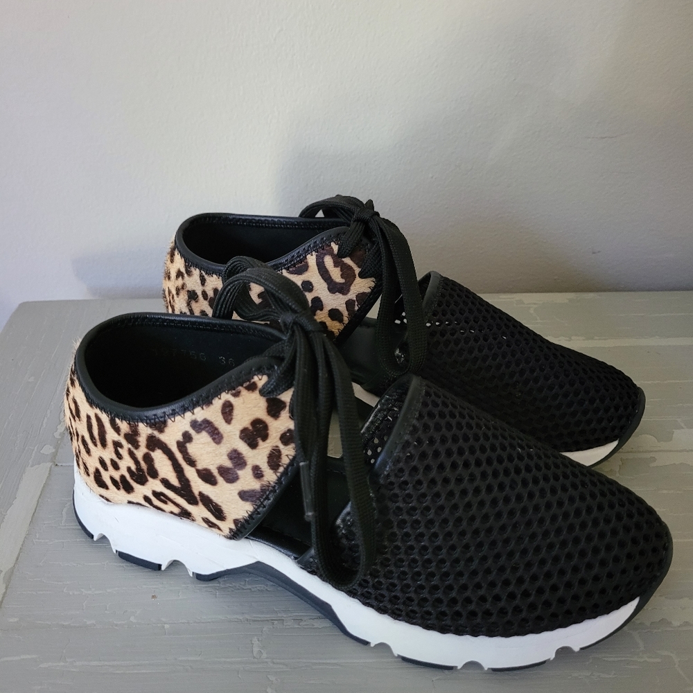 Women's Mesh Sneakers All Black Brand